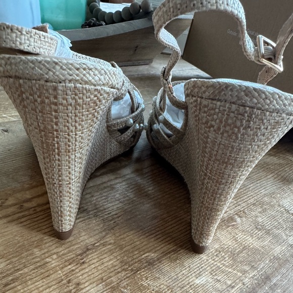 JustFab Solana Wedge Sandal - Picture 7 of 13